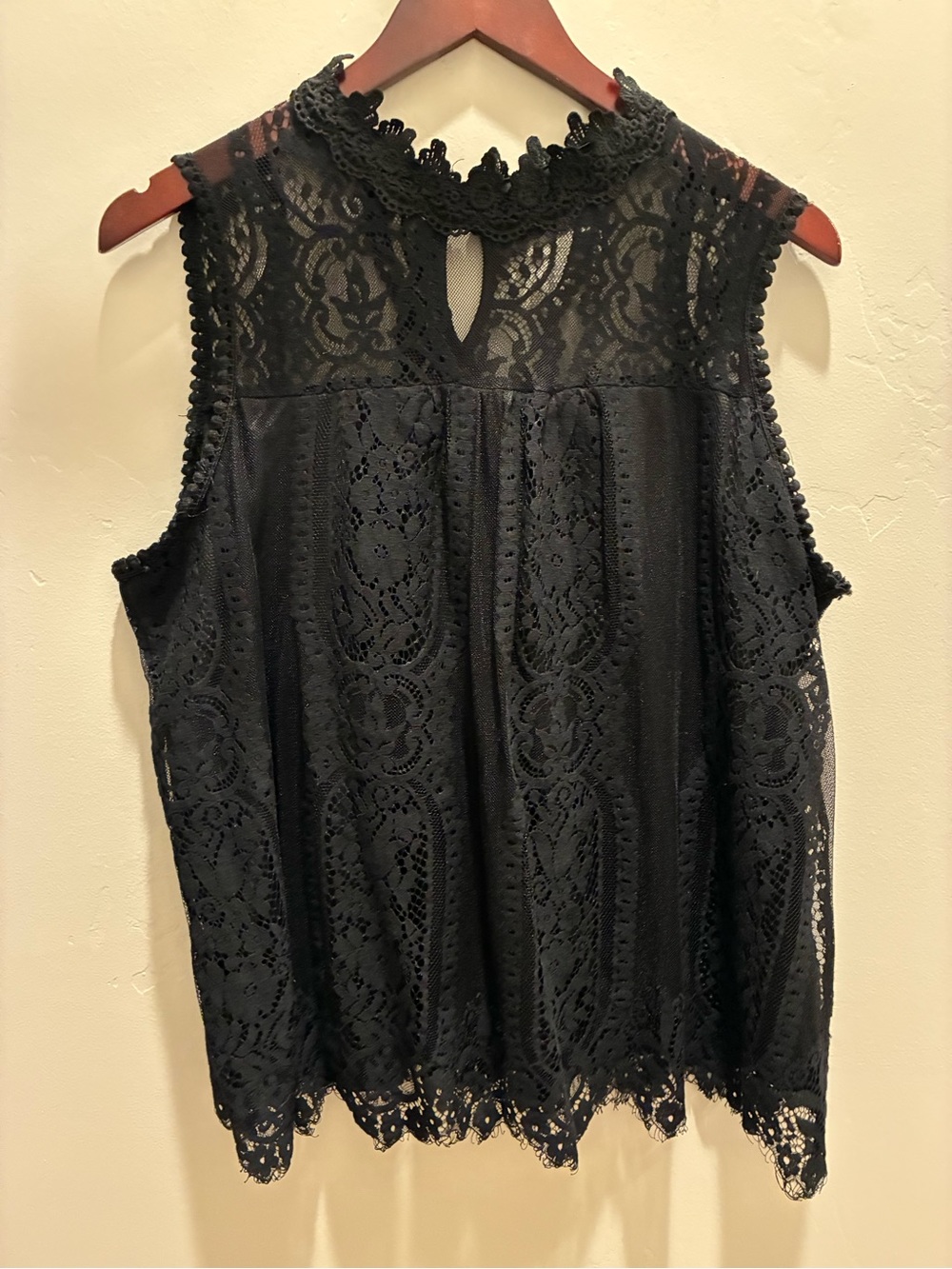 Source Unknown Black Lace overlay Sleeveless High-Neck Blouse